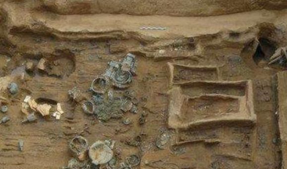 专家考察两座汉墓,墓主人来历不凡,墓中发现瓷器“鼻祖”休闲区蓝鸢梦想 - Www.slyday.coM