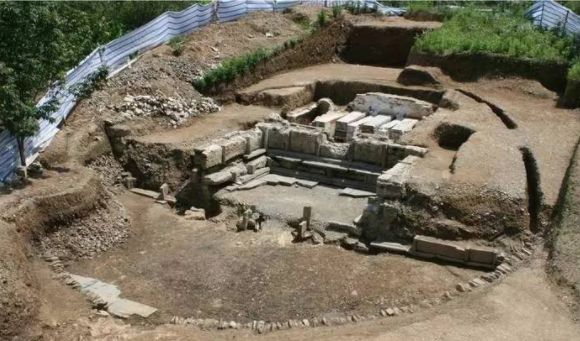 专家考察两座汉墓,墓主人来历不凡,墓中发现瓷器“鼻祖”休闲区蓝鸢梦想 - Www.slyday.coM