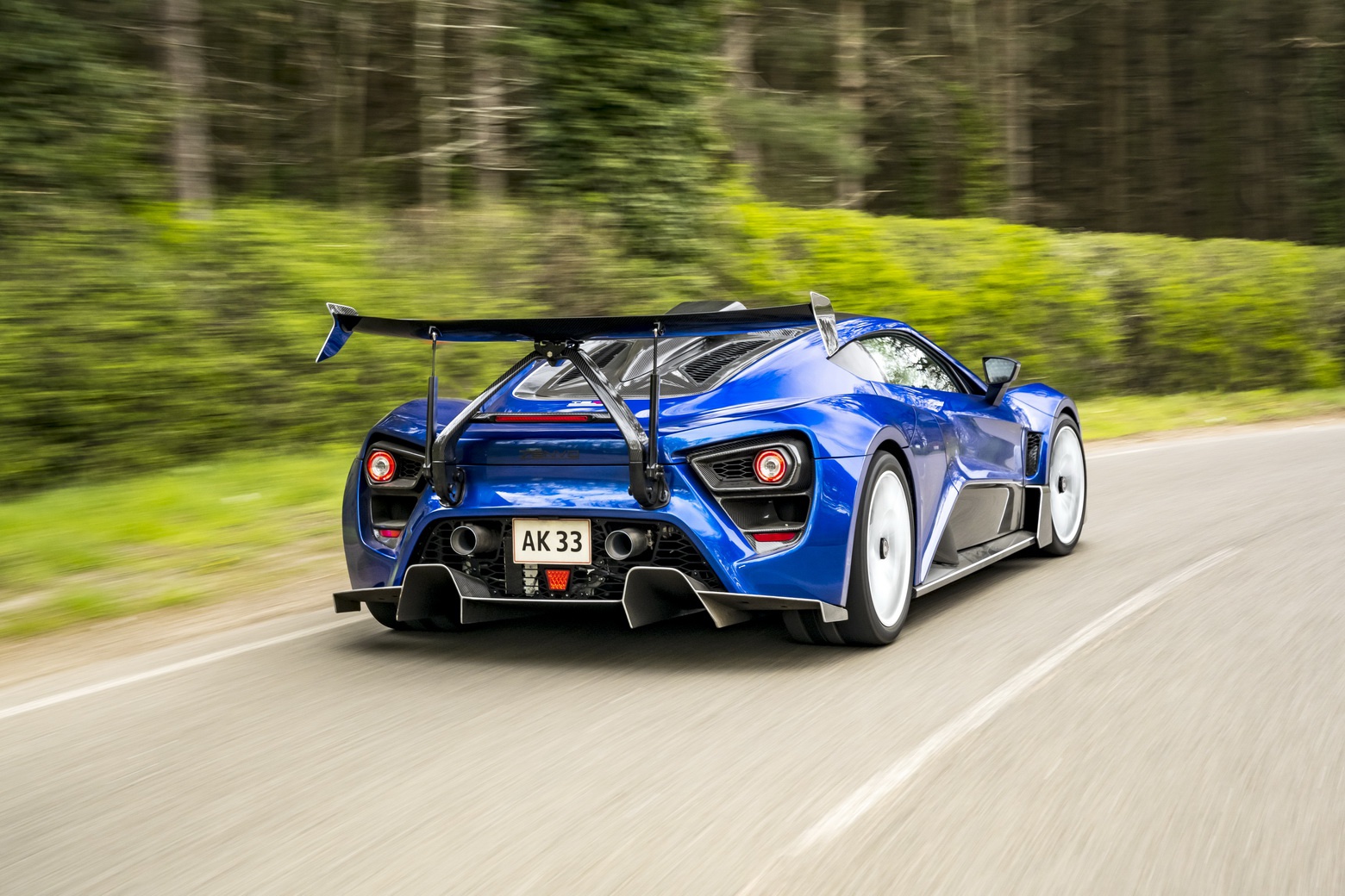 1177匹马力,zenvo tsr-s超跑在英国首次亮相-新浪汽车