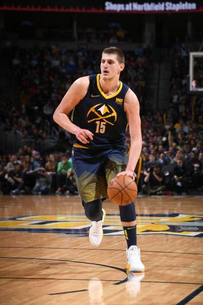 约基奇传球像导弹 投篮大神级别|约基奇|传球|级别_新浪新闻