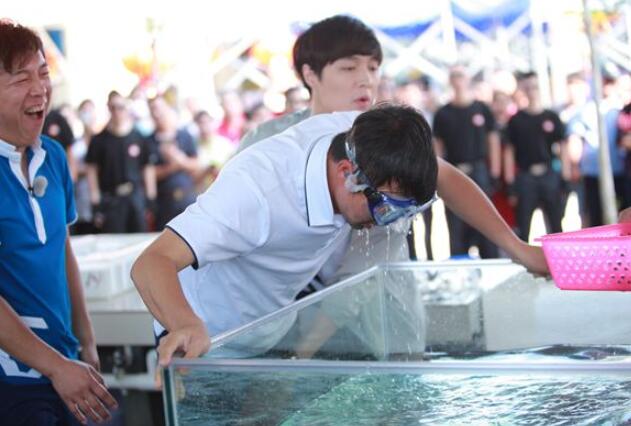 《极挑》最拼的嘉宾,七季节目唯一一个敢蹦极的,吃海鲜用嘴叼!休闲区蓝鸢梦想 - Www.slyday.coM 《极挑》最拼的嘉宾,七季节目唯一一个敢蹦极的,吃海鲜用嘴叼!休闲区蓝鸢梦想 - Www.slyday.coM