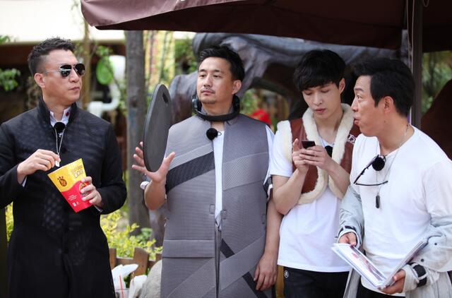 《极挑》最拼的嘉宾,七季节目唯一一个敢蹦极的,吃海鲜用嘴叼!休闲区蓝鸢梦想 - Www.slyday.coM 《极挑》最拼的嘉宾,七季节目唯一一个敢蹦极的,吃海鲜用嘴叼!休闲区蓝鸢梦想 - Www.slyday.coM