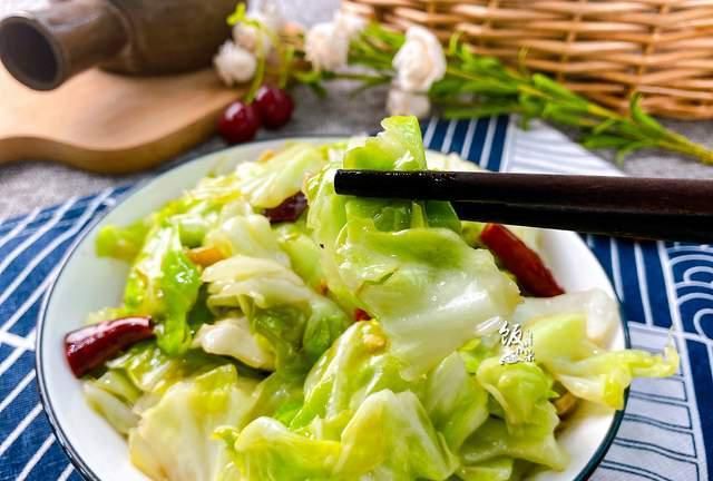 为什么饭店做的包菜那么好吃?大厨教我简单3步,学会后我每天做休闲区蓝鸢梦想 - Www.slyday.coM