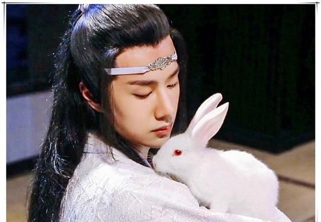 王一博:把这只兔子给老子烤了