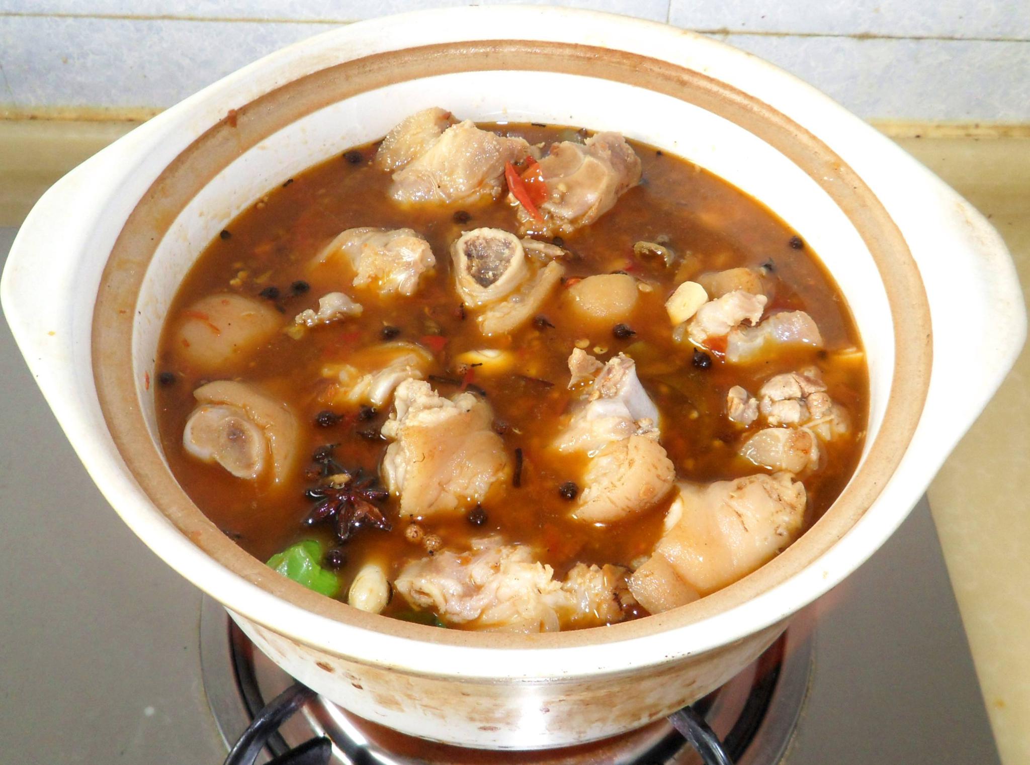 教你开胃爽口又能解馋的酸菜猪蹄营养美味超好吃太过瘾了