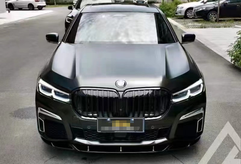 膜呗改色案例宝马7系改色电光金属黑黑武士加身很霸气