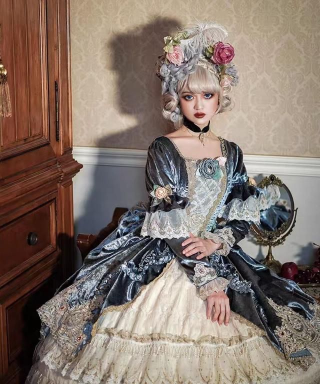 摇滚系洛丽塔不仅端庄大气还自带高贵感真让人眼前一亮