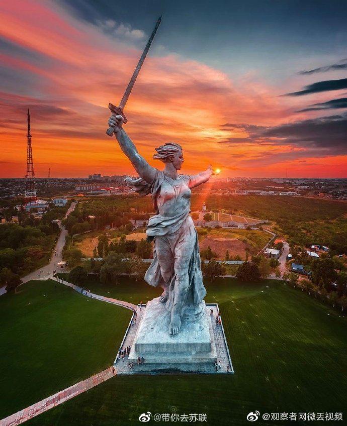 召唤万岁作者及下载地址有哪些 召唤万岁txt全集怎么下载