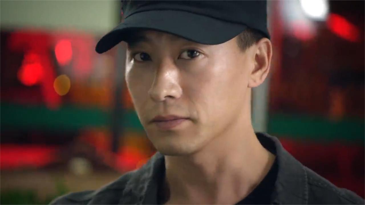 刑警队长:女警大战特种兵歹徒,都是近战高手,场面太精彩了