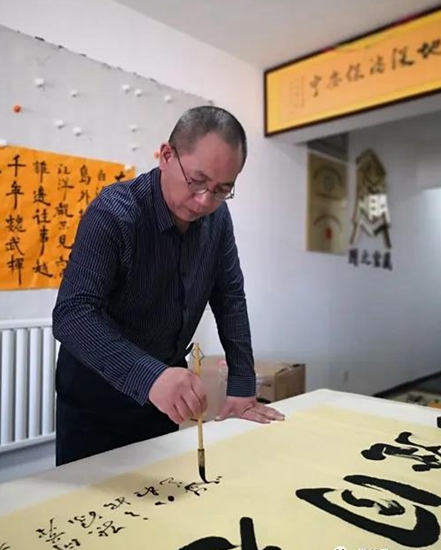 首博书画院院长王立生:笔墨当随时代