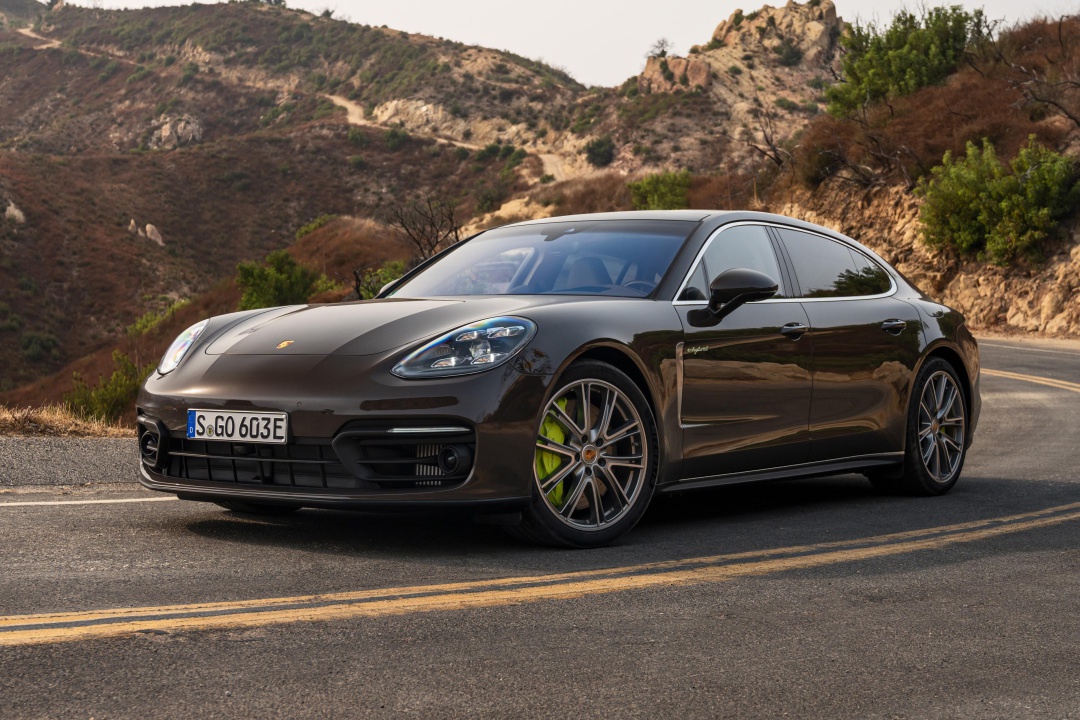 4月新能源保值率保时捷panamera插电混动再夺冠
