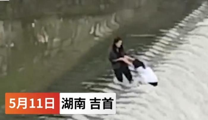 太能作了!湘西2女孩在水坝上拍照被冲走,搜寻1小时后2人终获救休闲区蓝鸢梦想 - Www.slyday.coM 太能作了!湘西2女孩在水坝上拍照被冲走,搜寻1小时后2人终获救休闲区蓝鸢梦想 - Www.slyday.coM