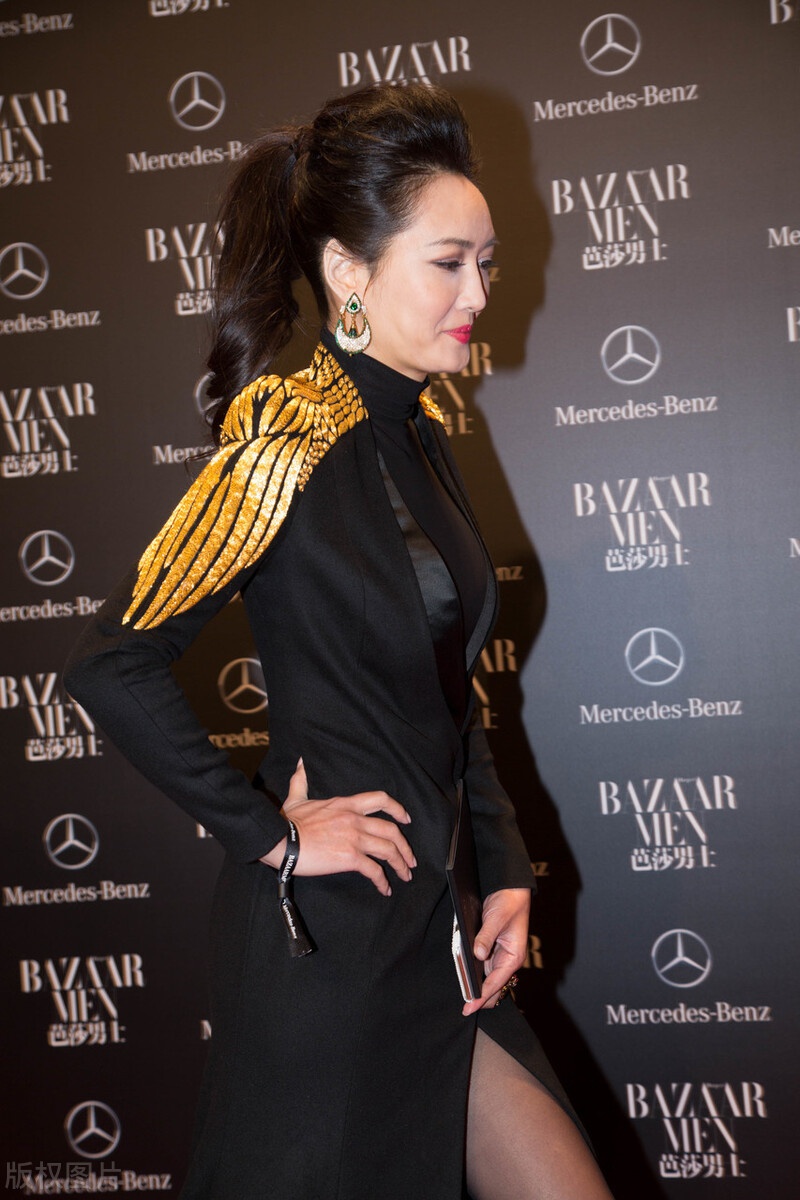 50多岁的孟广美美丽绽放依然漂亮