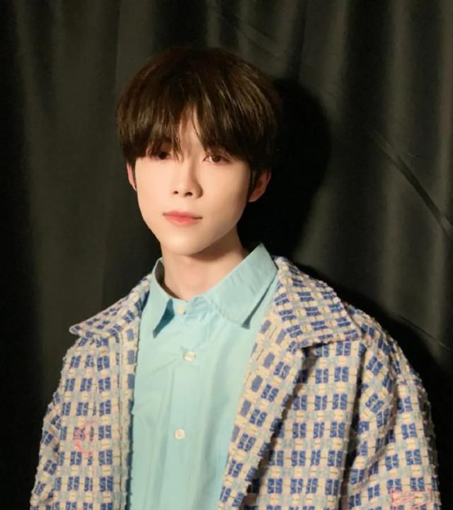 林子杰晒被私生饭尾随视频追上前动手动脚真可怕