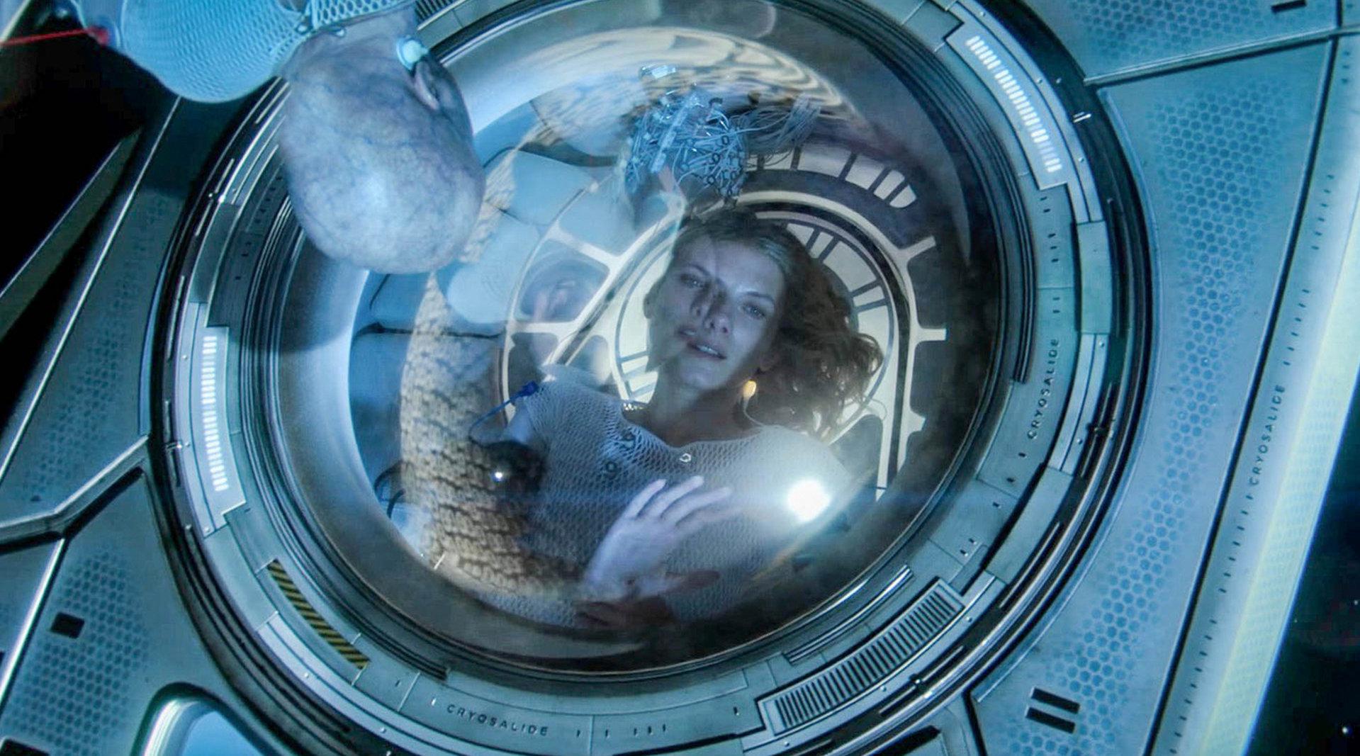 《氧气危机》 女子被困低温舱,氧气不断减少