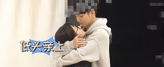 厉害李浩菲与付伟伦街头拥吻被拍还搭档赵丽颖出演中餐厅