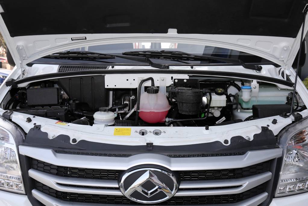 空间外观动力全面领先，这款自动挡轻客或成为新青年创业最佳选择休闲区蓝鸢梦想 - Www.slyday.coM