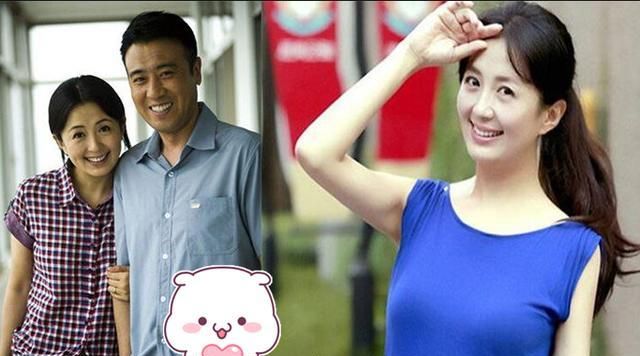 于和伟带老婆回家,对坐老太太很羡慕,说这对父女关系真好