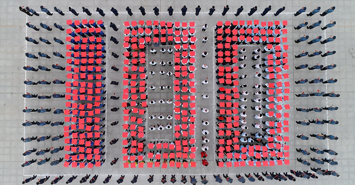 河南南召:千余干群共同唱响"唱支山歌给党听"