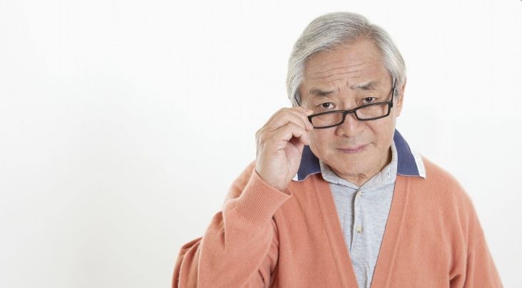 68岁老人哭诉：全款给女儿女婿买房，晚年却被嫌弃休闲区蓝鸢梦想 - Www.slyday.coM