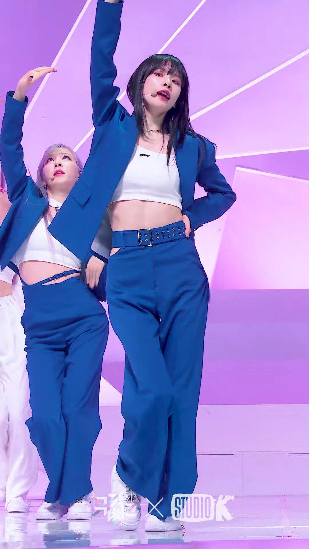 宇宙少女theblack雪娥直拍谢谢美女造福大众呜呜