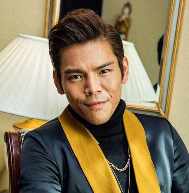 酷酷的鑫惹上闪马,闪马展示黑手三连拳,酷酷的鑫:欺负小孩!