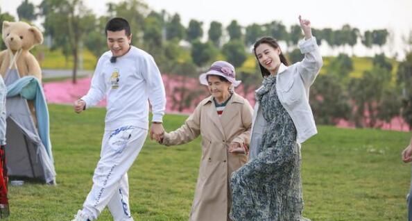 程莉莎嫌弃郭晓冬吵架认真,刚结婚就闹分手,杜淳女儿都满月了休闲区蓝鸢梦想 - Www.slyday.coM 程莉莎嫌弃郭晓冬吵架认真,刚结婚就闹分手,杜淳女儿都满月了休闲区蓝鸢梦想 - Www.slyday.coM