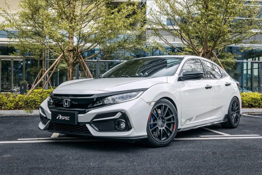 本田十代思域fk7fc1改装原厂引擎轻松达267匹404牛米变身钢炮