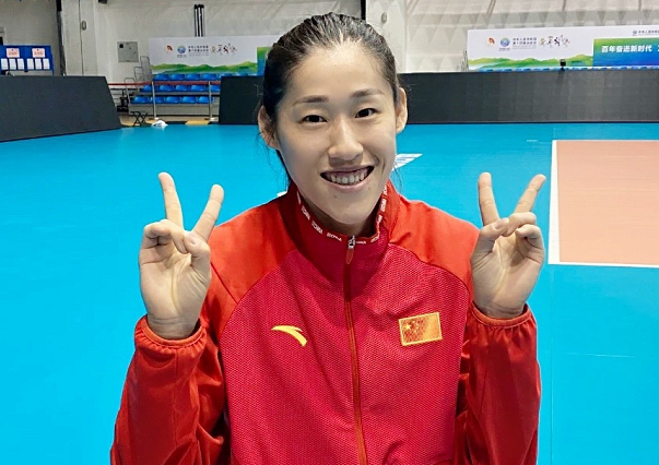 北京女排轮休,而福建女排则是迎战四川女排,这反而是令刘晓彤迎来了