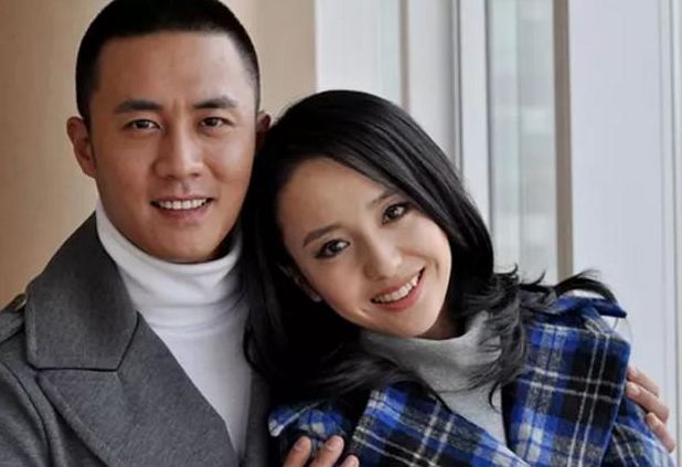 第一个叫杨丽是个非常漂亮的姑娘,他们夫妻在一起生了一个儿子就是