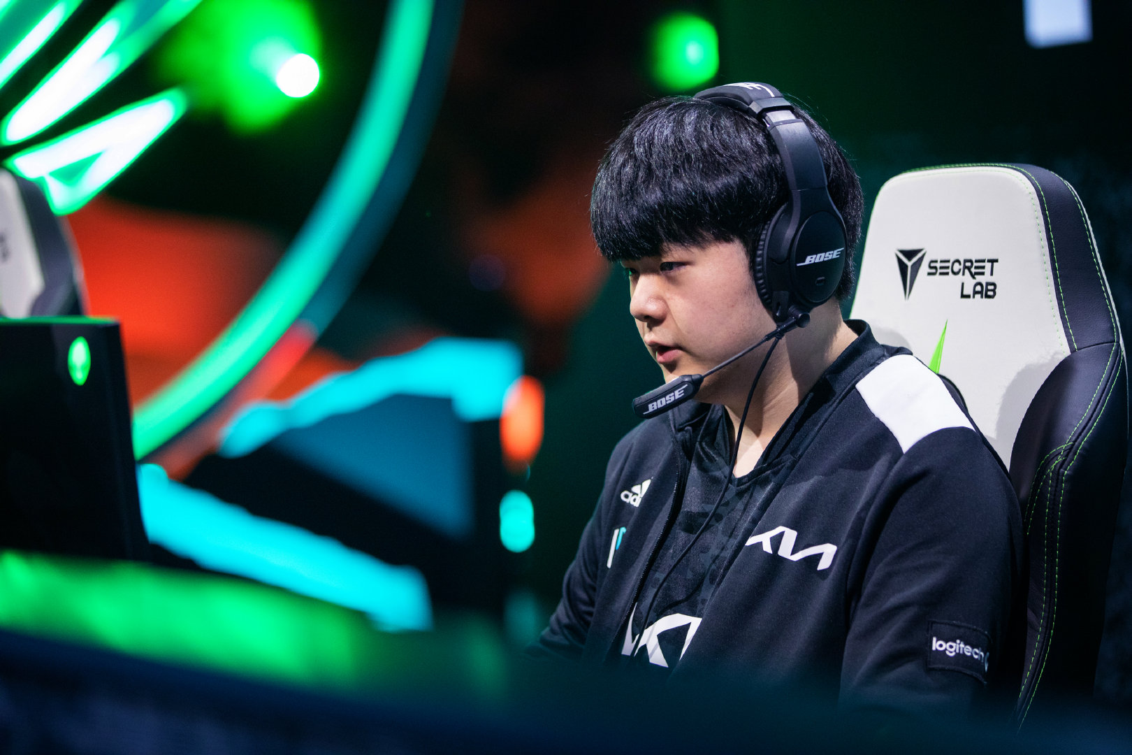 dk被rng击败后,canyon:rng很强,只交手一次,并非不可战胜