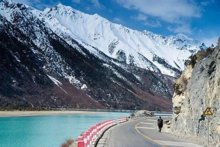 为何川藏线上“美女”都喜欢穿裙子？的配图3 - Haida(嗨达)主题演示