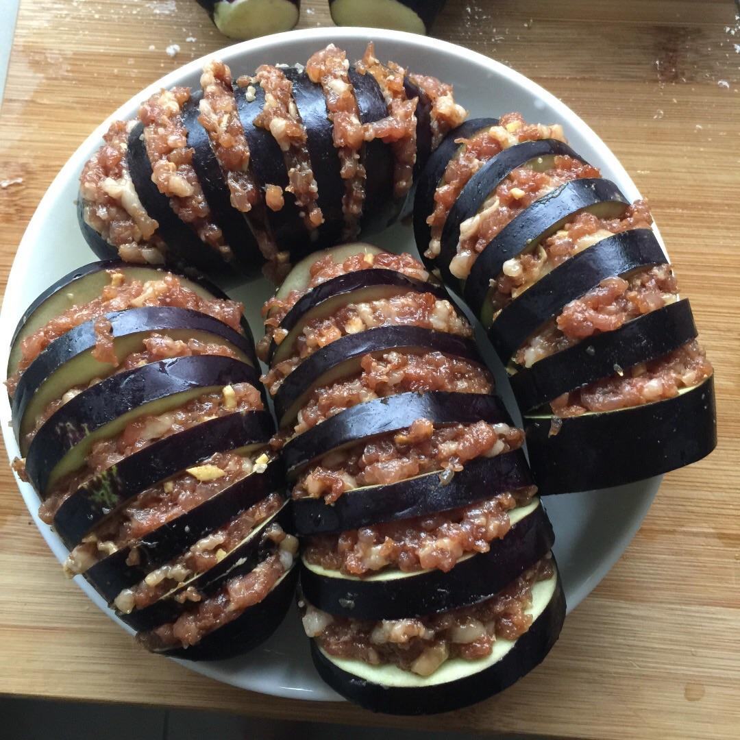 喜欢吃茄子的朋友要注意啦教你家常好吃的蒸茄盒孩子特喜欢