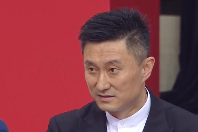 柏宁篮球俱乐部解散之后,孙启开拒绝了很多球队高价