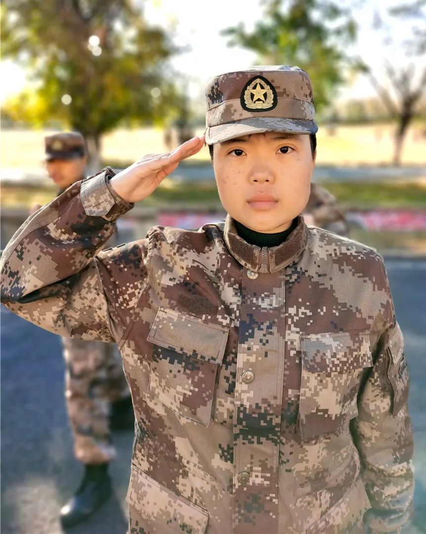 网友:不一样的美,限制了想象|入伍|部队|女兵_新浪新闻