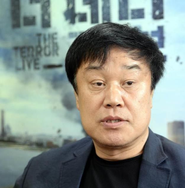 据韩媒报道,李春连5月11日突然于家中晕倒,随即被