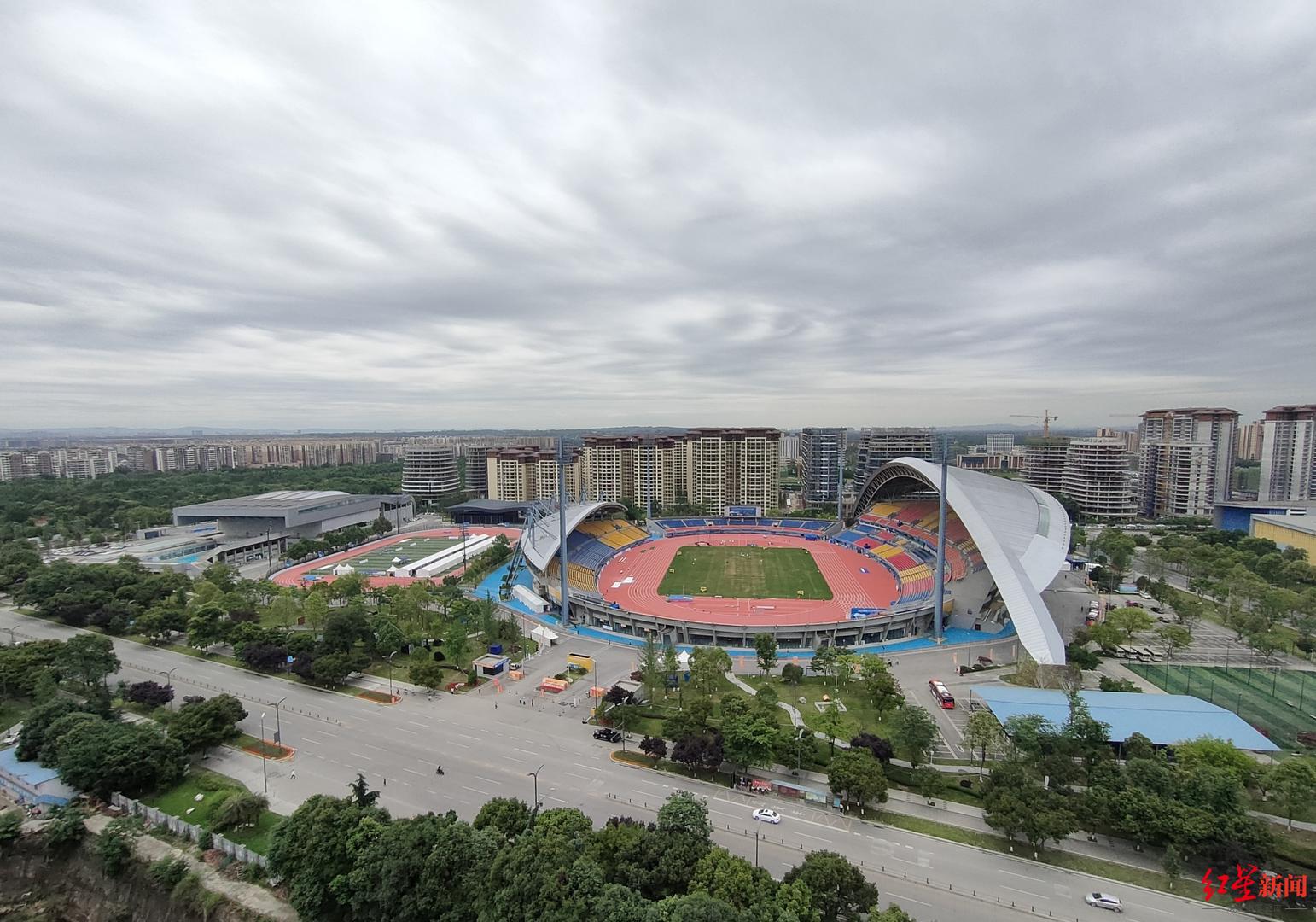 2021田径邀请赛在成都落幕,双流体育中心"软硬件"都经受住了考验!