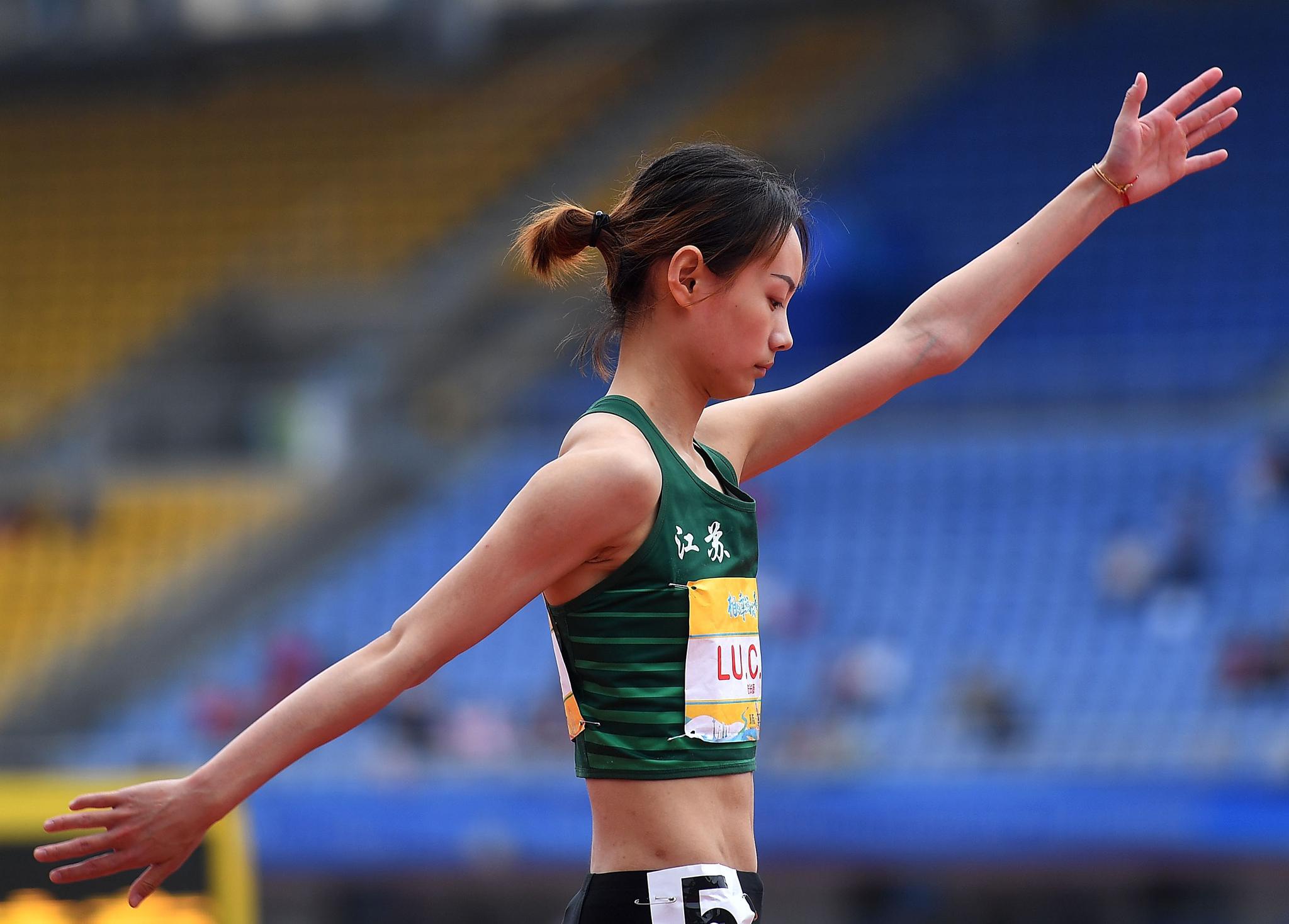 田径相约幸福成都田径邀请赛女子400米栏预赛赛况