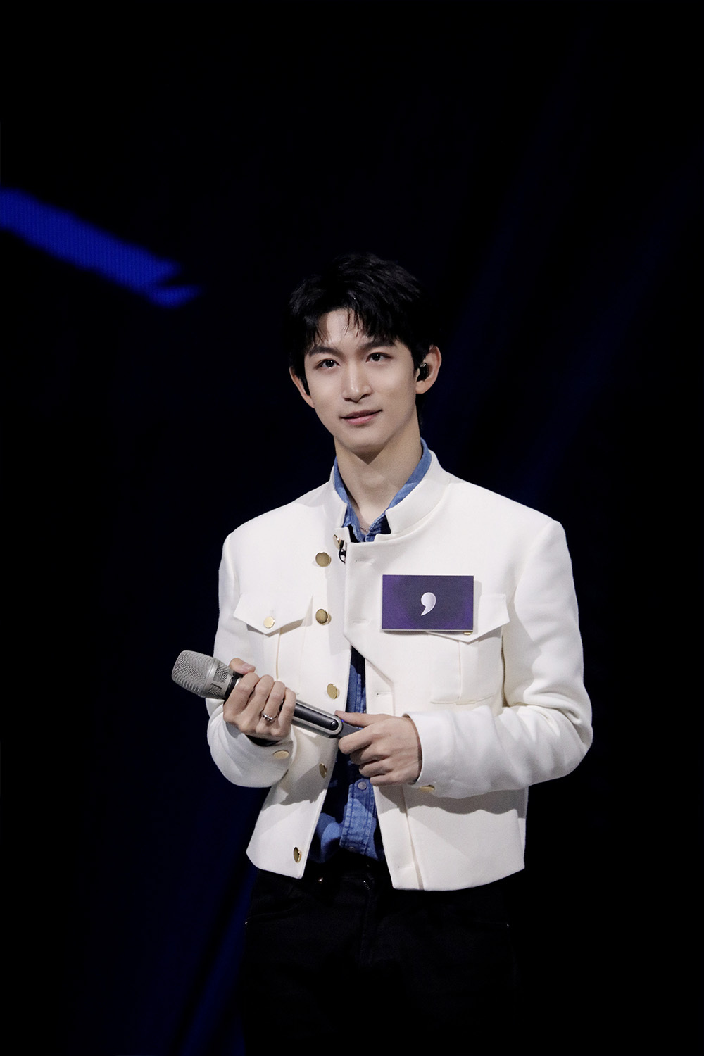 《谁是宝藏歌手》揭名舞台 凡宇满江跨代合作