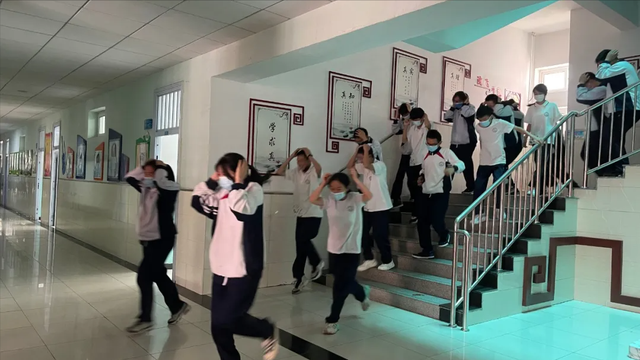 北京市西罗园学校开展"防震减灾,珍爱生命"主题教育活动