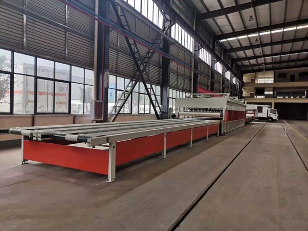 洛阳红奇机械大板热压机介绍说明