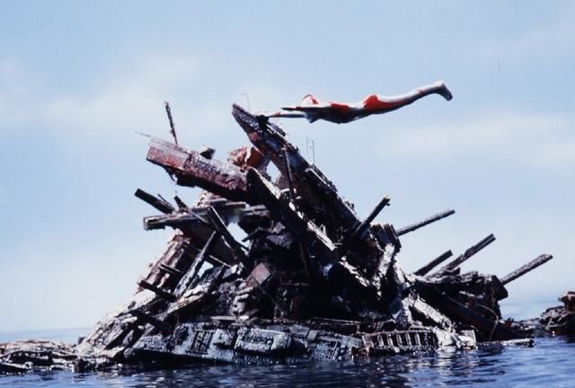 看看另一只比爱迪奥特曼还大许多的大怪兽,第32集的幽灵船巴拉克什布