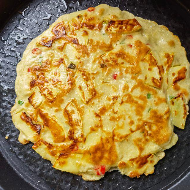 笋瓜片煎饼颜色金黄酥香诱人