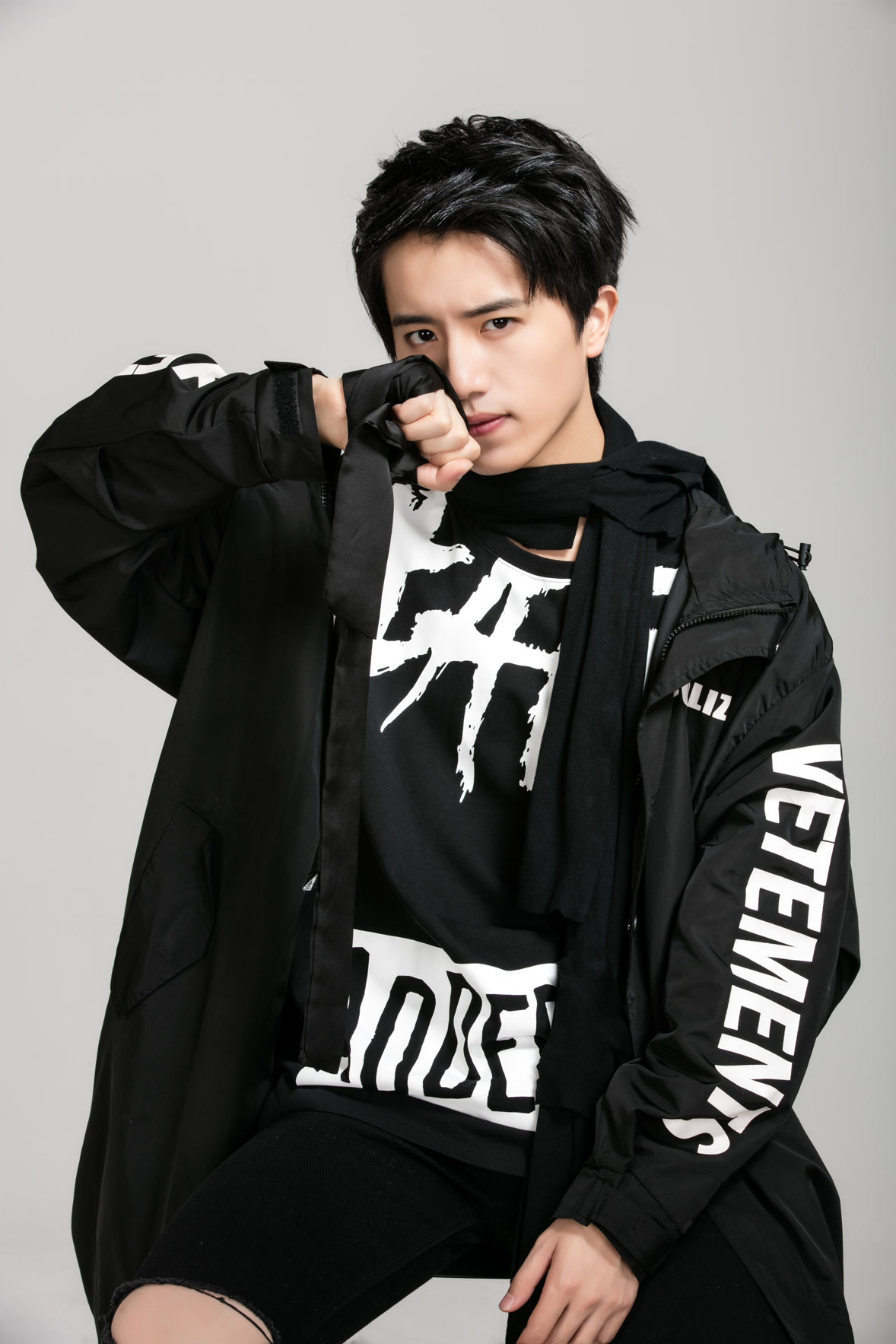 into1伯远或是下一个r1se刘也?