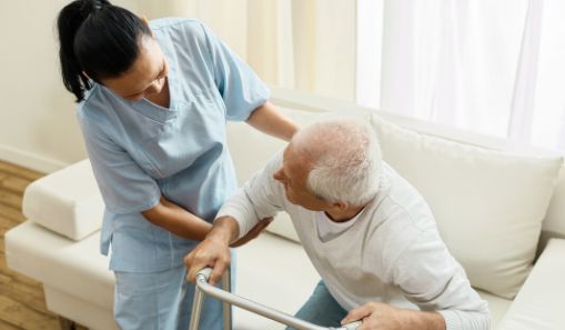 一位66岁阿姨的自述:“做了5年保姆后,我成为了女主人”休闲区蓝鸢梦想 - Www.slyday.coM 一位66岁阿姨的自述:“做了5年保姆后,我成为了女主人”休闲区蓝鸢梦想 - Www.slyday.coM