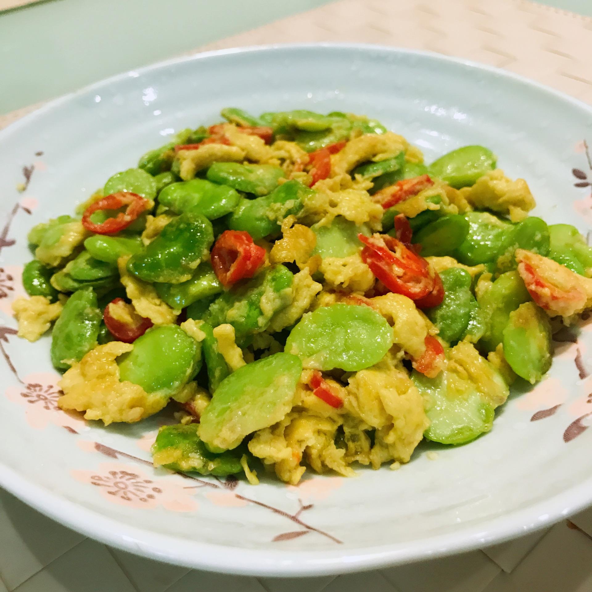 学会这样做蚕豆炒鸡蛋营养好吃超下饭隔壁小孩馋得不行