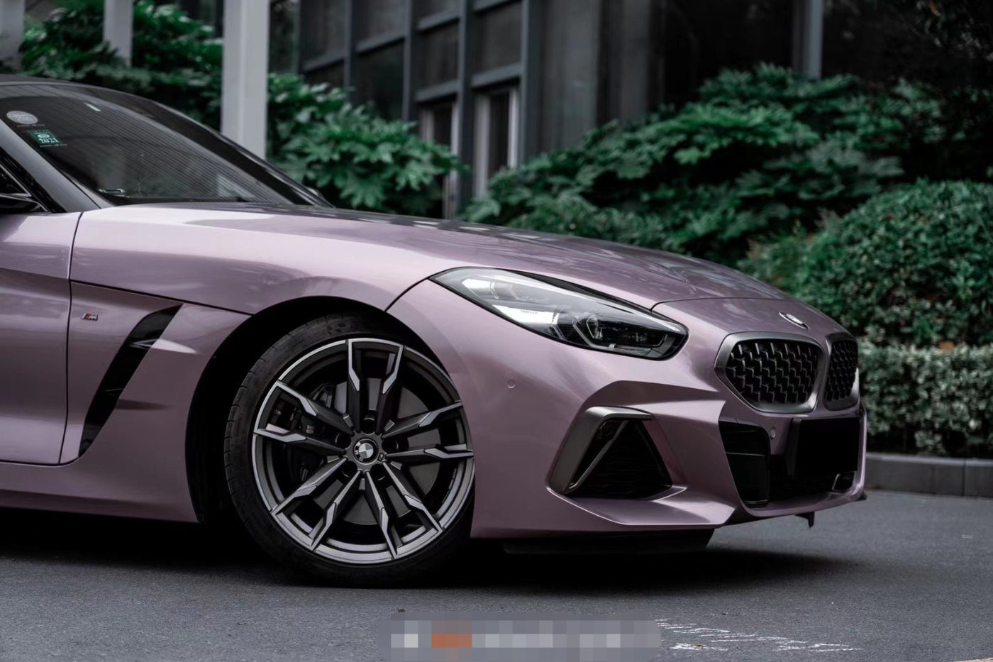 膜呗改色案例宝马z4改色冰莓粉硬汉也能温柔以待