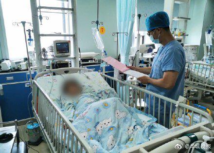 别用土方了!奶奶用放置4年冬瓜水喂孙女致中毒休闲区蓝鸢梦想 - Www.slyday.coM 别用土方了!奶奶用放置4年冬瓜水喂孙女致中毒休闲区蓝鸢梦想 - Www.slyday.coM