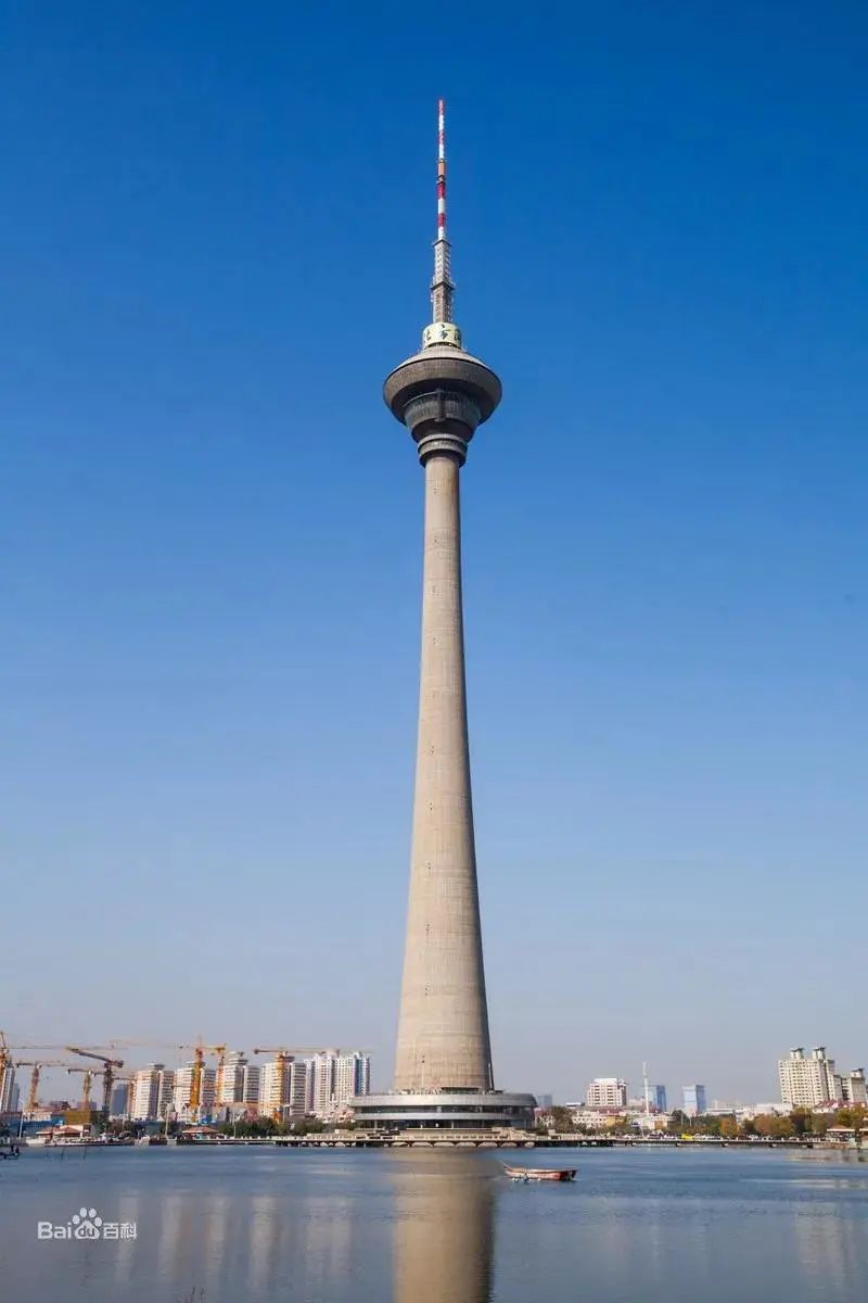 天塔即天津广播电视塔,高415米,建成时是亚洲最高,世界上唯一一座"
