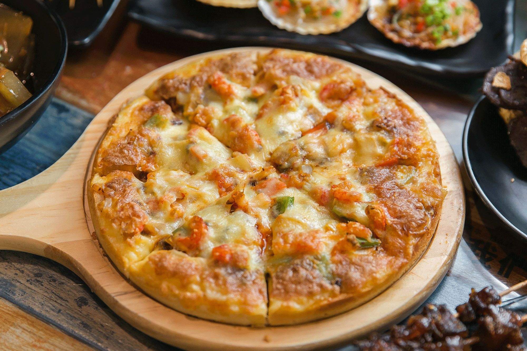 爱吃鸡肉的朋友要注意喽,香菇鸡肉披萨这样做更好吃,美味解馋